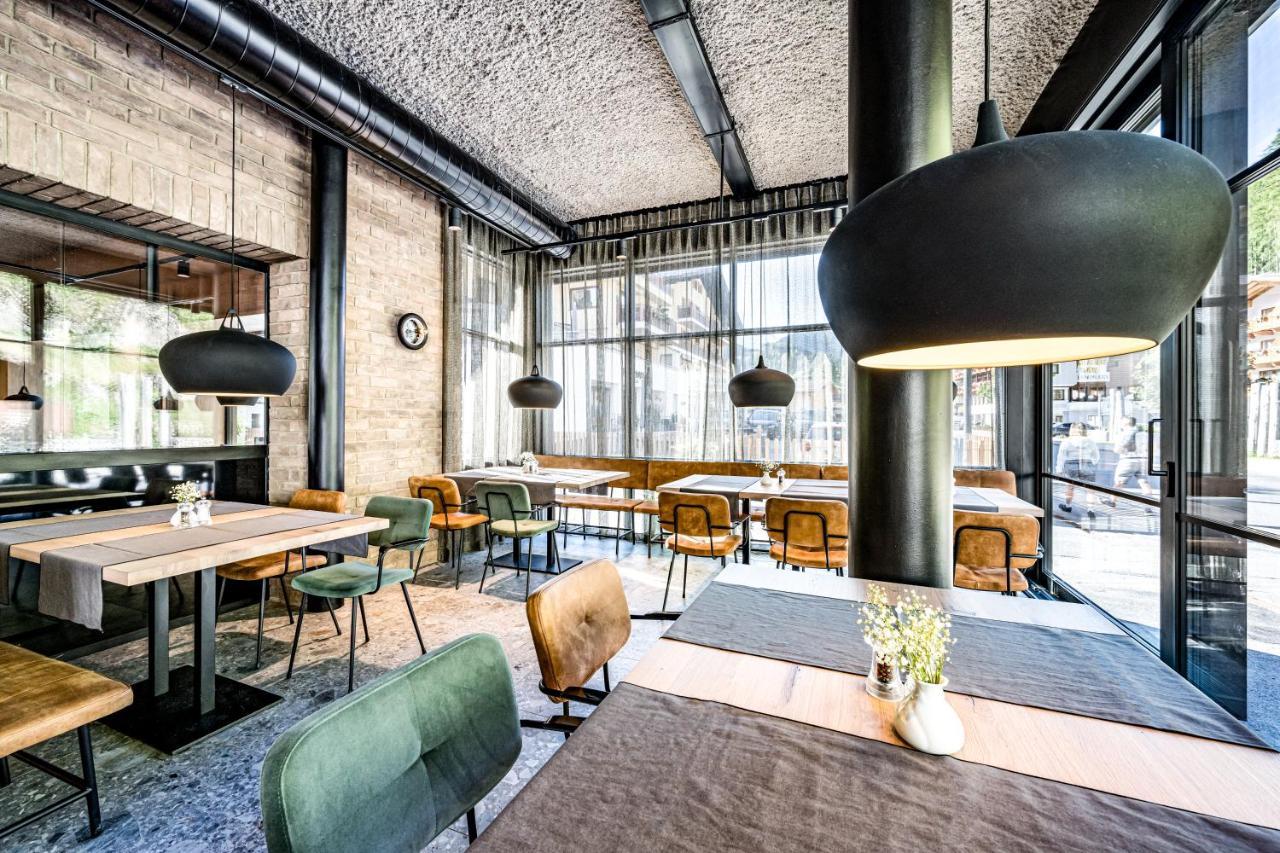 Hotel Baeckelar Wirt Superior Solden Bagian luar foto