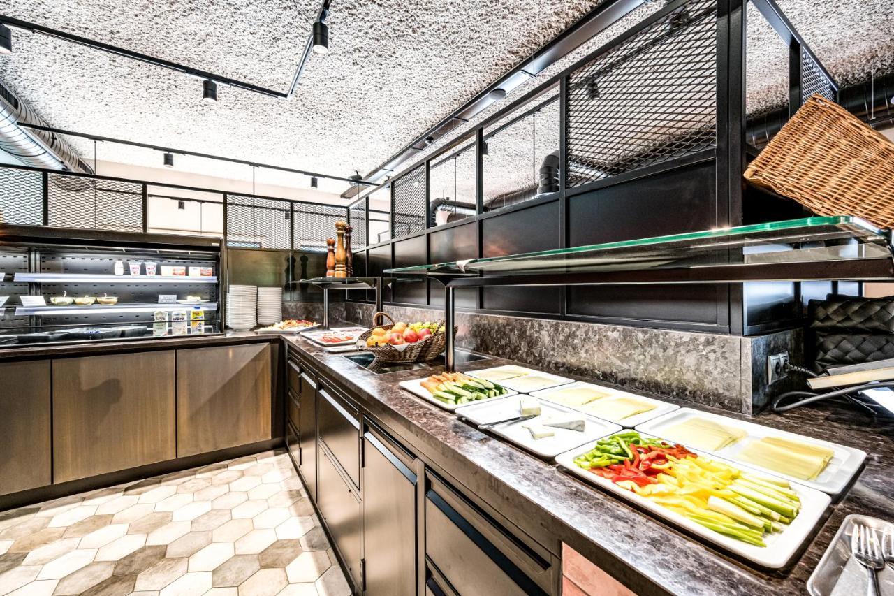 Hotel Baeckelar Wirt Superior Solden Bagian luar foto