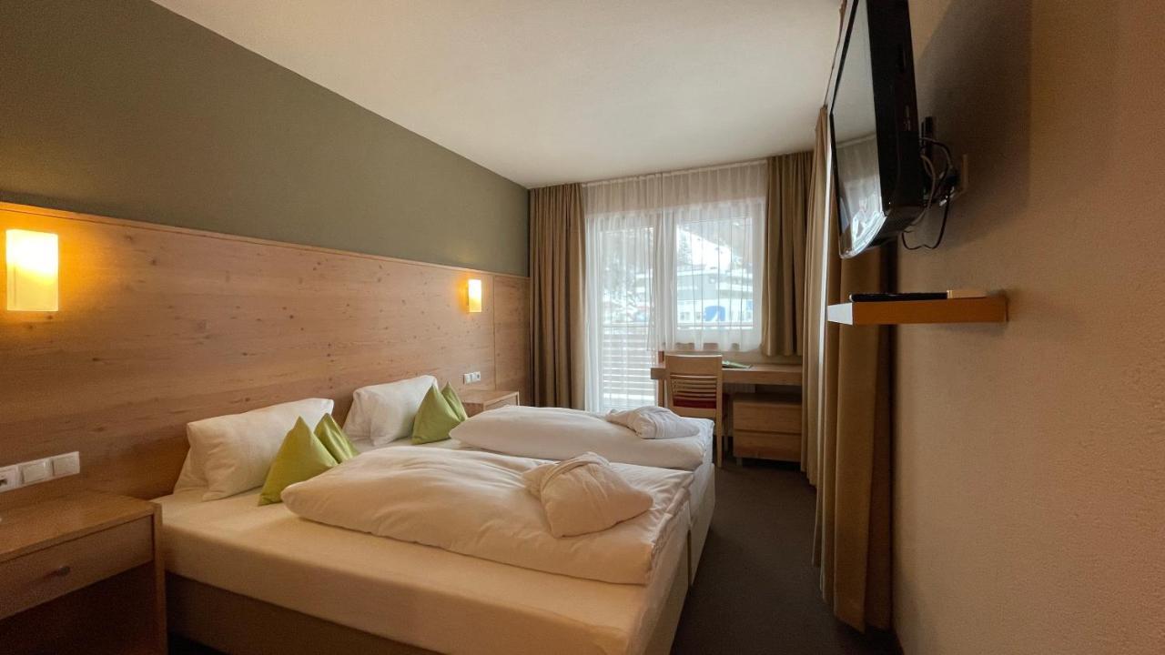 Hotel Baeckelar Wirt Superior Solden Bagian luar foto
