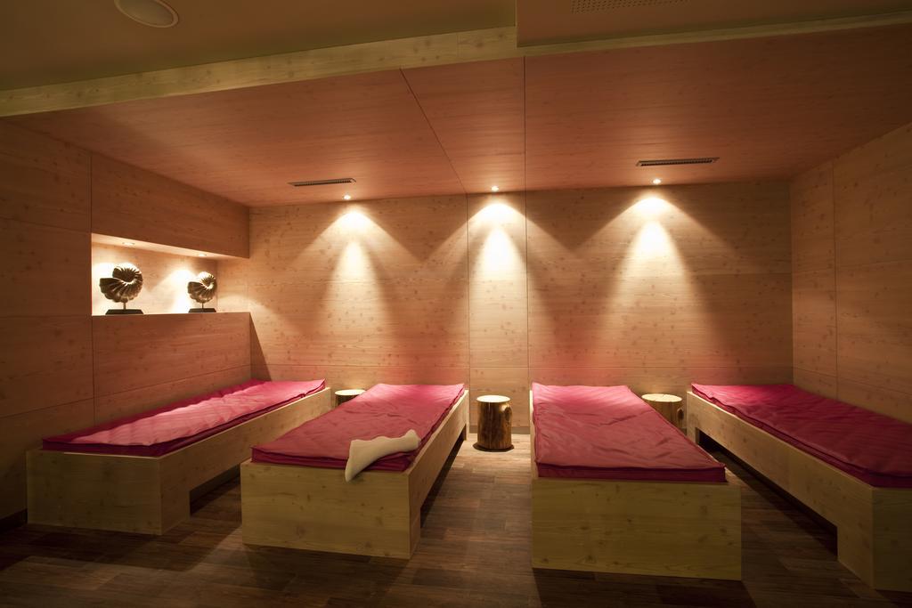 Hotel Baeckelar Wirt Superior Solden Bagian luar foto